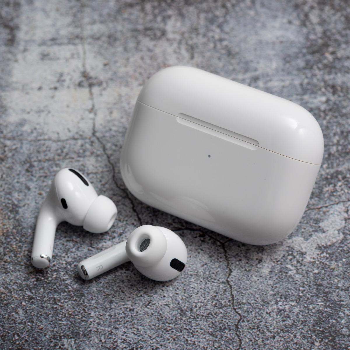 美品　AirPods Pro 第一世代　PLWK3J/A 美品 AirPods Pro 第一世代 PLWK3J/A - メルカリ